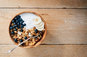 Yogurt & Granola
